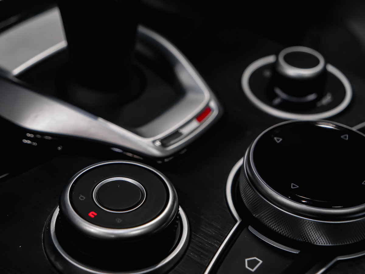 Alfa Romeo Stelvio Sprint 2021-11