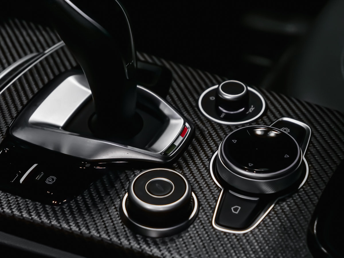 2024 Alfa Romeo Stelvio QUADRIFOLIO-10
