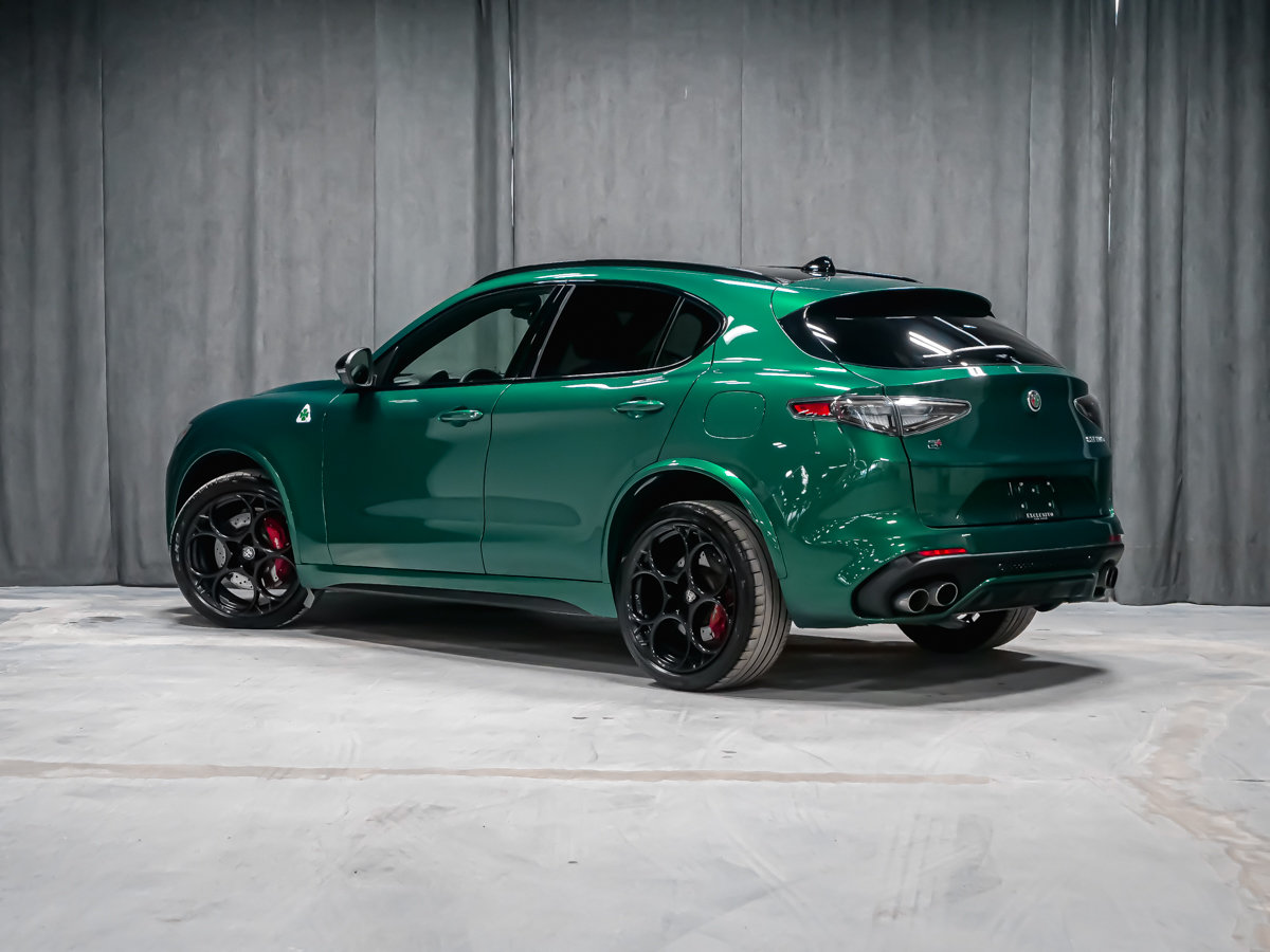 2024 Alfa Romeo Stelvio QUADRIFOLIO-3