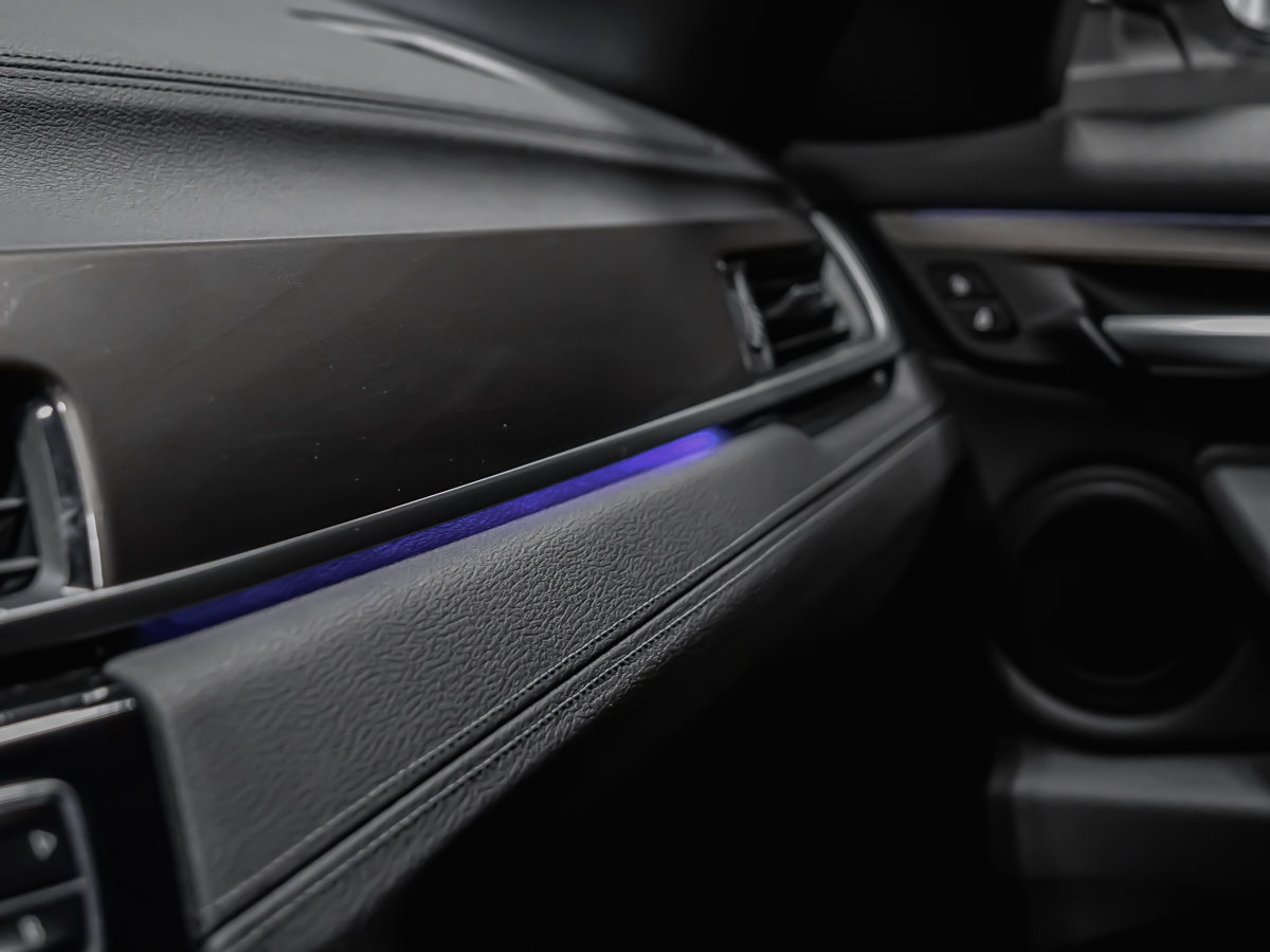 BMW X1 28i XDRIVE PNEUS D'HIVER ET ÉTÉ 2021-10