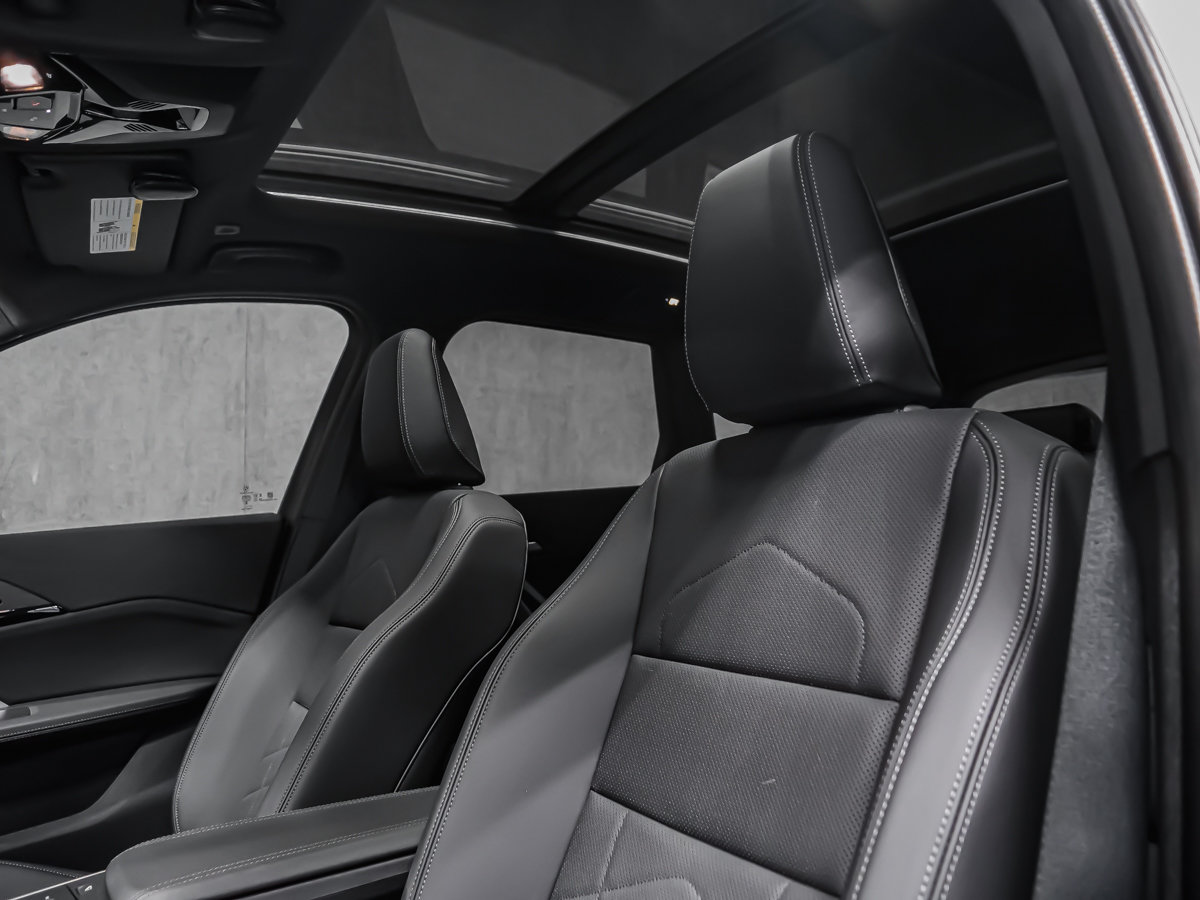 2024 BMW X1 XDRIVE28I TOIT PANORAMIQUE VOLANT CHAUFFANT-21