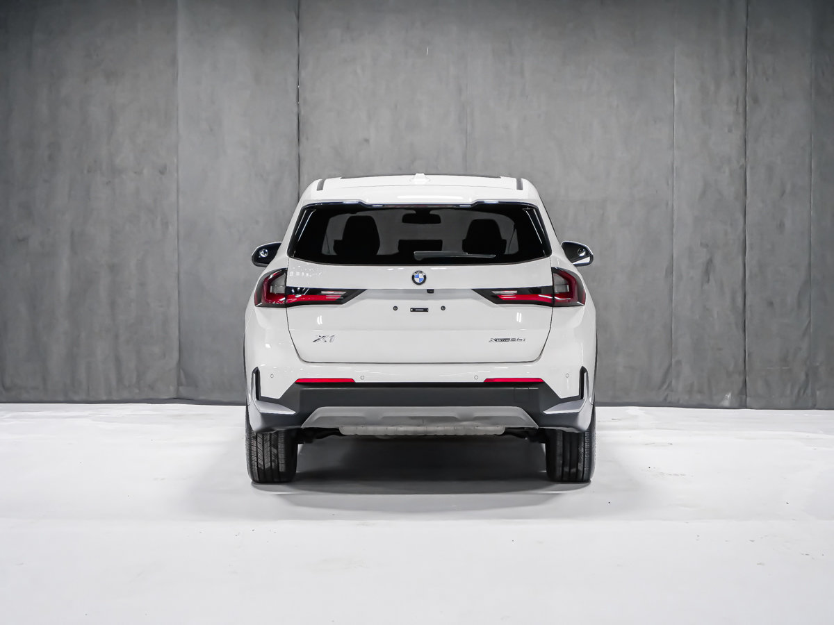 2024 BMW X1 XDRIVE28I TOIT PANORAMIQUE VOLANT CHAUFFANT-4