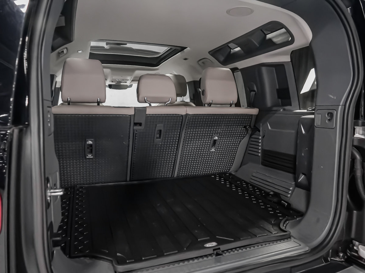 Land Rover Defender 110 SE P400 SUSPENSION ADAPTATIVE AFFICH. TÊTE HAUTE 2023-8