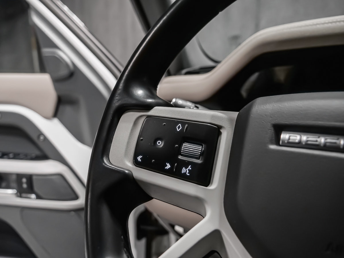 Land Rover Defender 110 SE P400 SUSPENSION ADAPTATIVE AFFICH. TÊTE HAUTE 2023-20