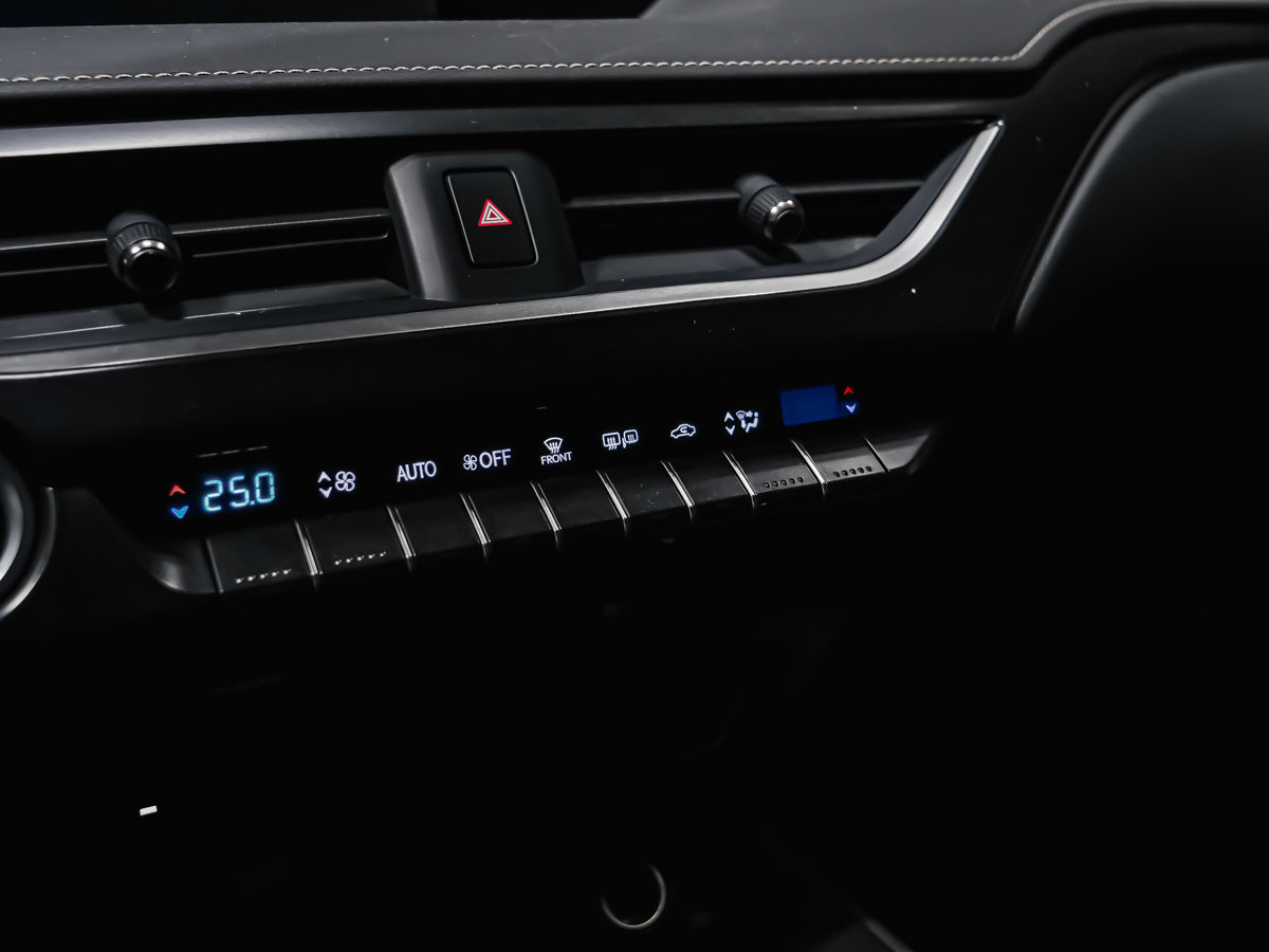 2020 Lexus UX 250H AWD LUXURY SIEGES VENTILES-11