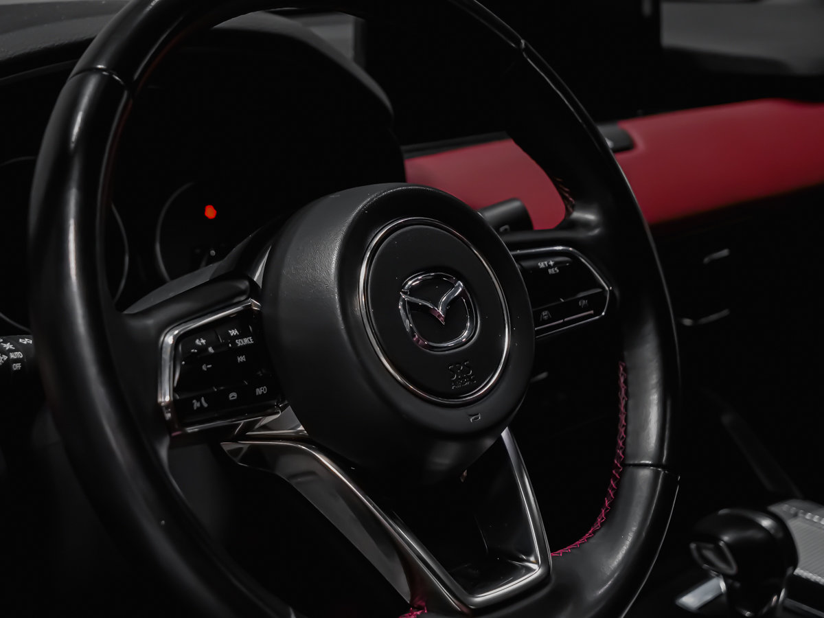 2025 Mazda CX-70 MHEV GT-P SIÈGES VENTILER BARRE DE TOIT-10