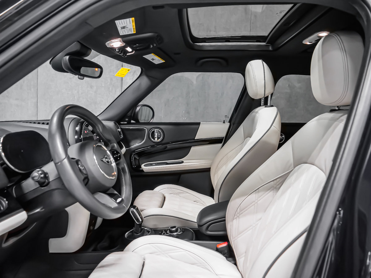 MINI Countryman John Cooper Works 2023-16
