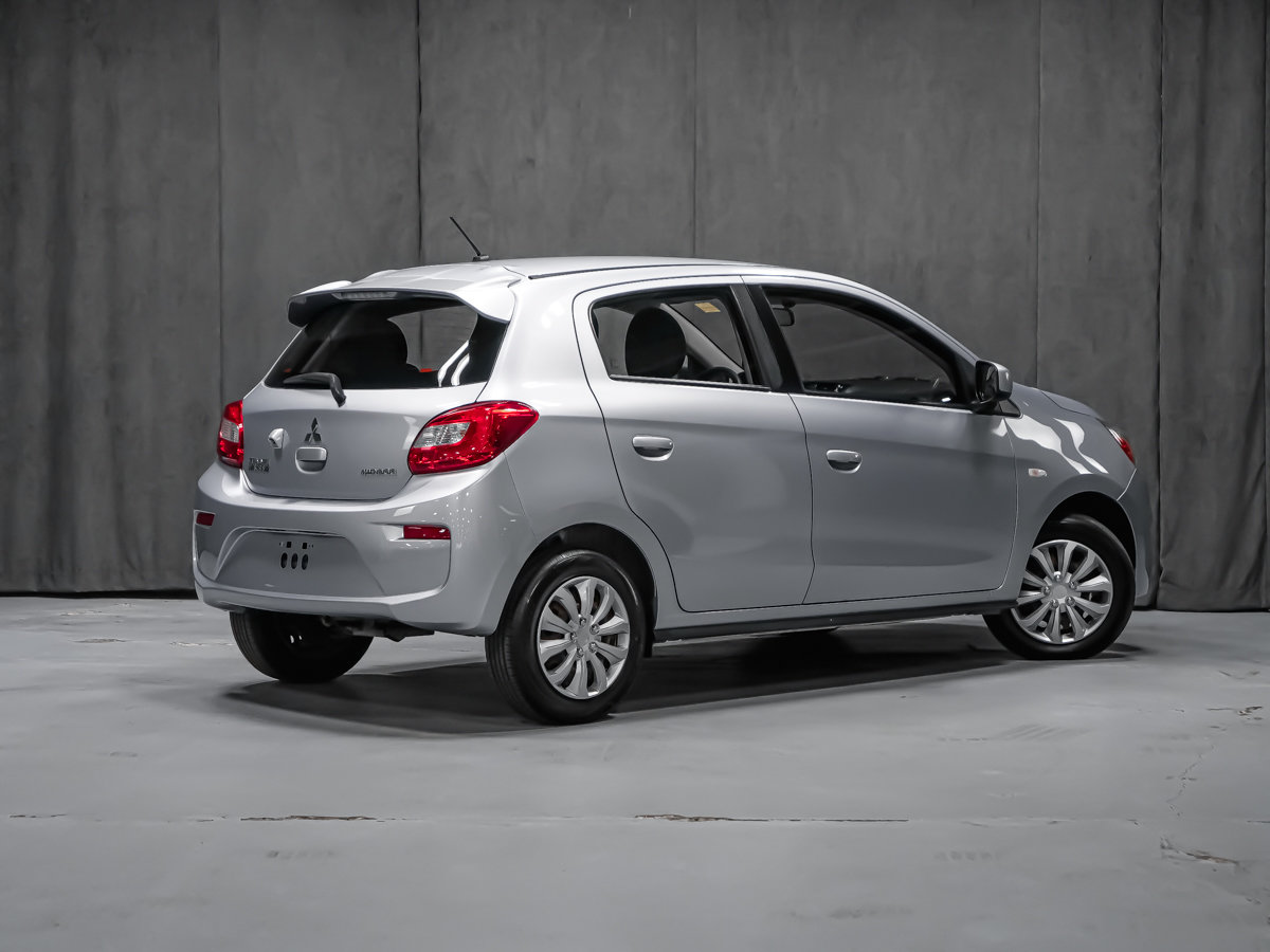 2018 Mitsubishi Mirage ES-2