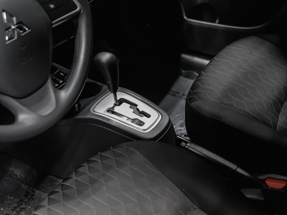 Mitsubishi Mirage ES AUTOMATIQUE 2024-8