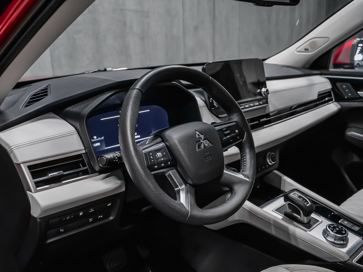 Mitsubishi Outlander Plug-In Hybrid PHEV GT S-AWC SIEGES MASSAGE PANORAMIQUE GPS 2025-7