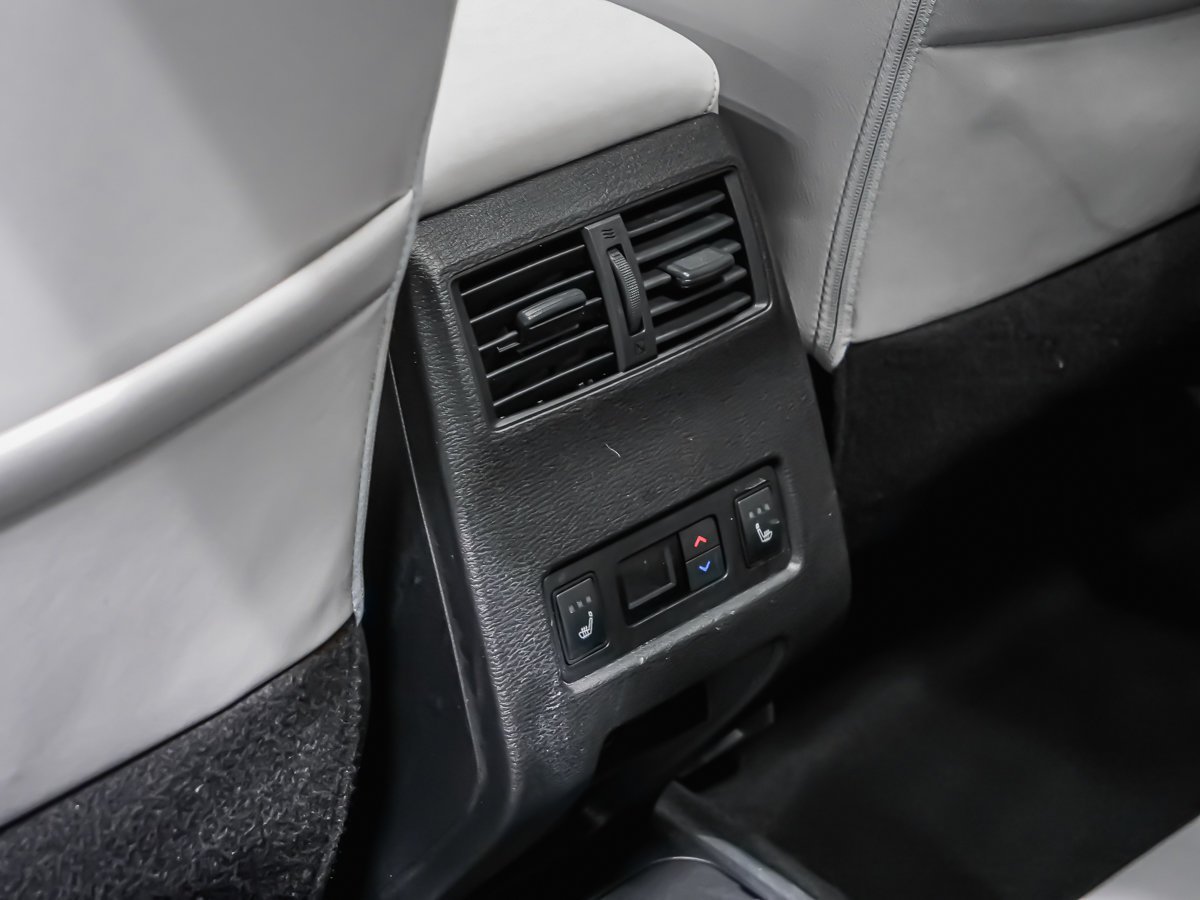 Mitsubishi Outlander Plug-In Hybrid PHEV GT S-AWC SIEGES MASSAGE PANORAMIQUE GPS 2025-17