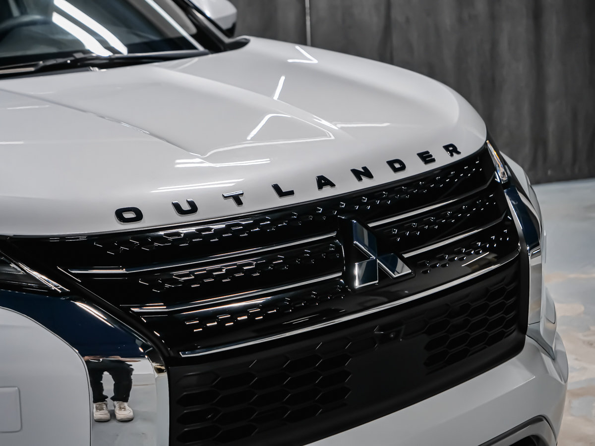 Mitsubishi Outlander LE BANC CHAUFFANT APPLE CAR PLAY SANS FIL 2024-12