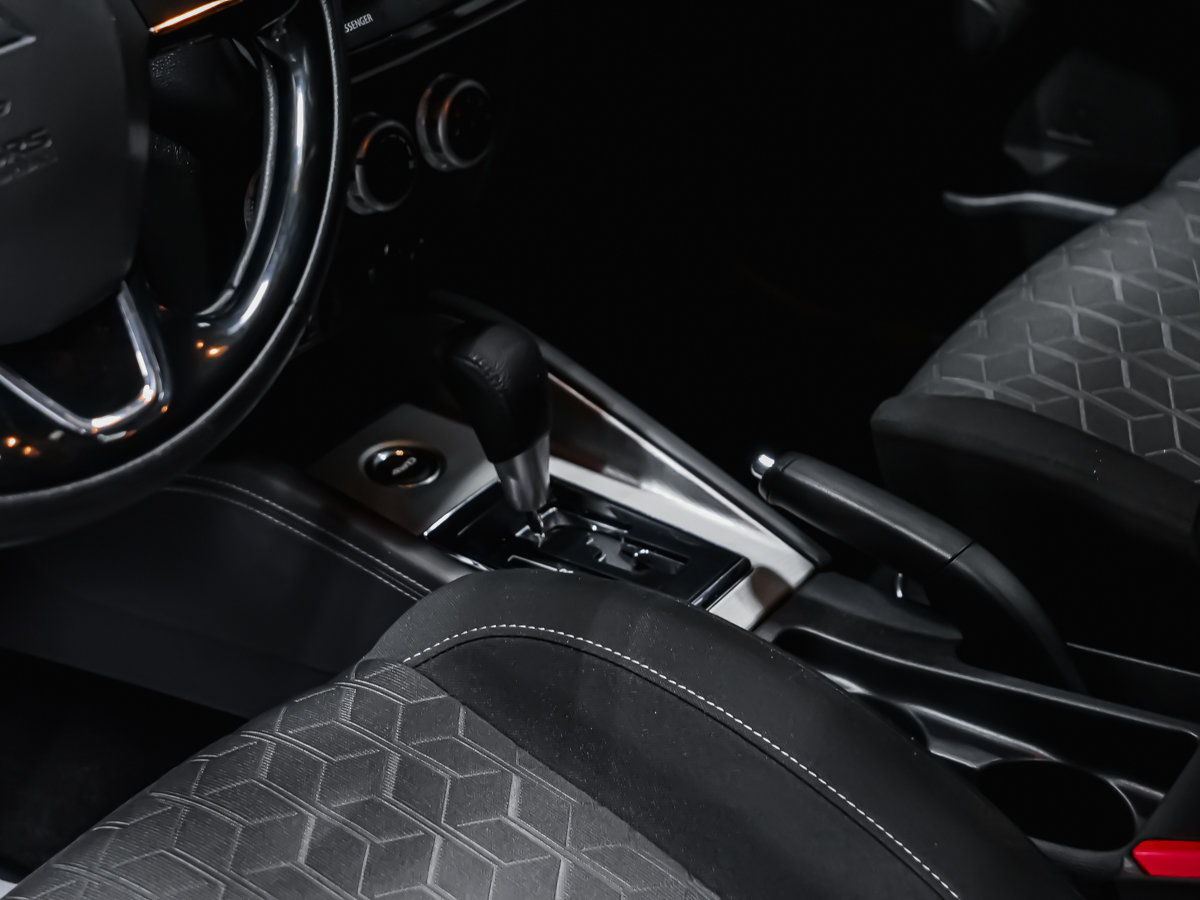 Mitsubishi RVR SE AWC 2024-7