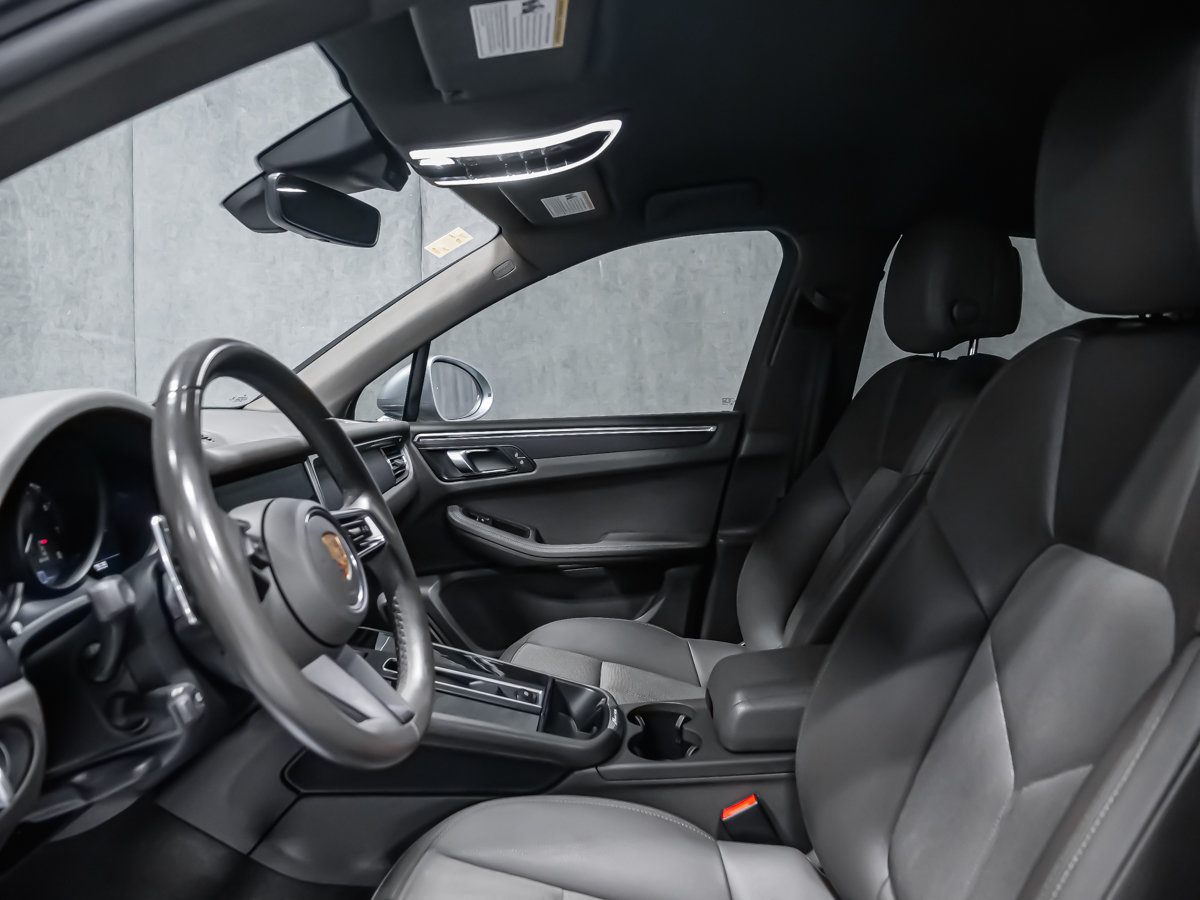 Porsche Macan 2 SET PNEUS 2022-8