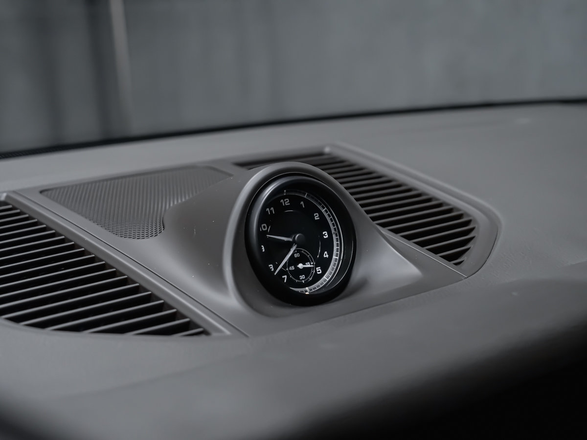 Porsche Macan 2 SET PNEUS 2022-12