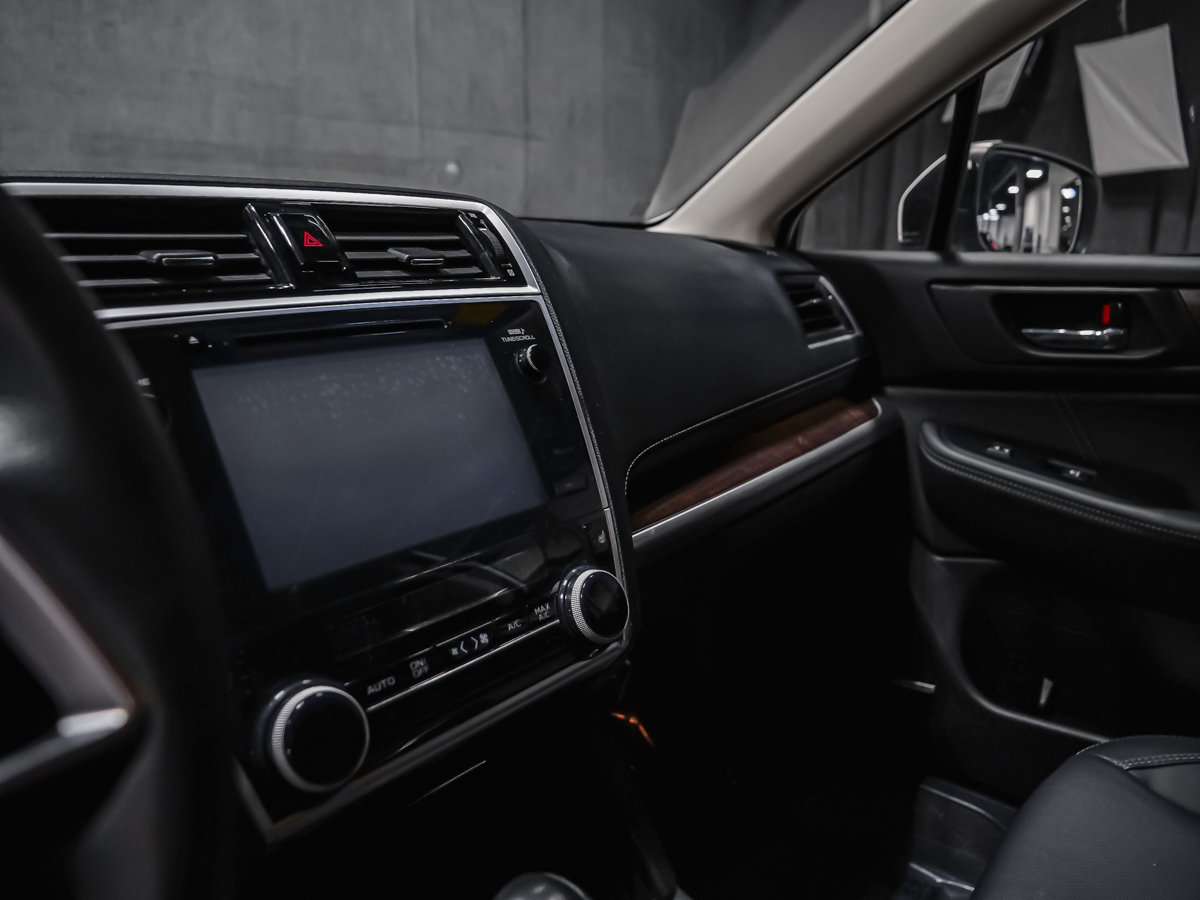 Subaru Outback Limited 2019-10