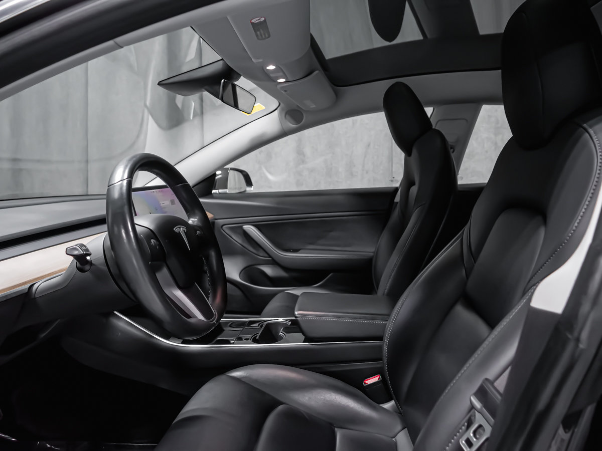 2018 Tesla MODEL 3 2 ENSEMBLE DE PNEU SIÈGES CHAUFFANTS-10
