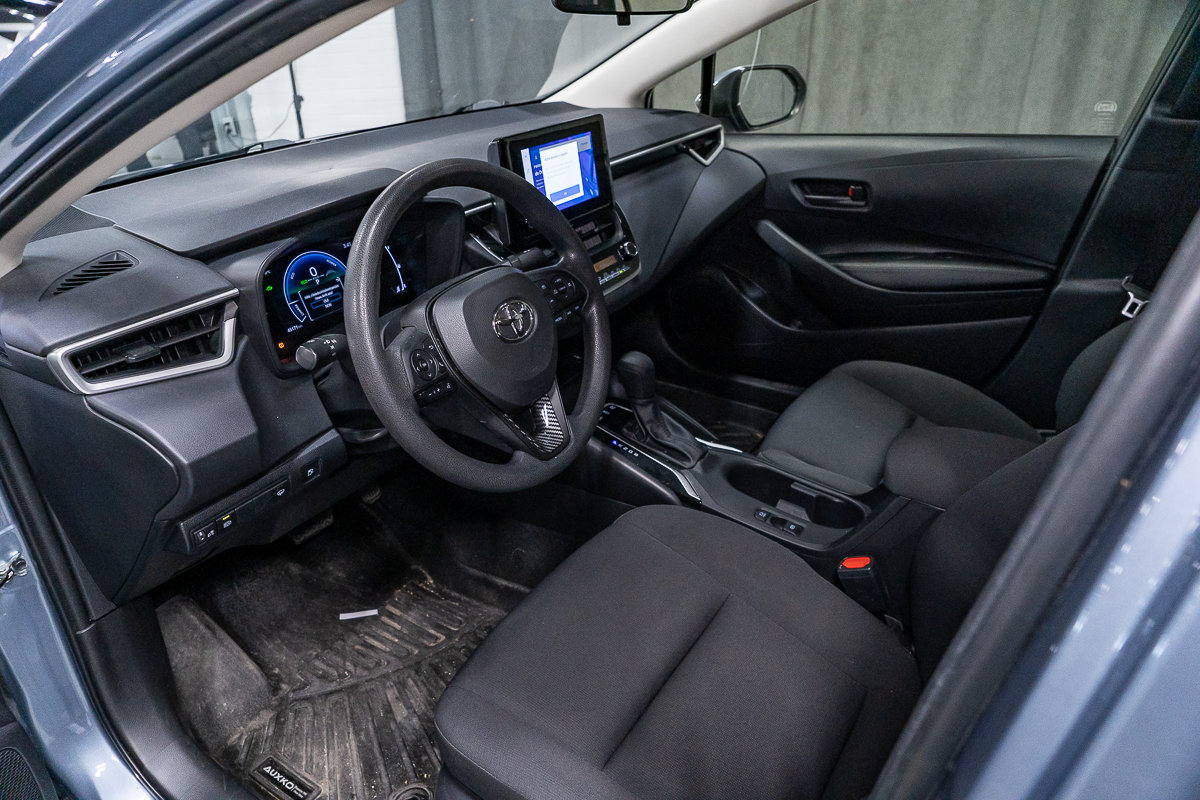 2025 Toyota Corolla Hybrid LE-1