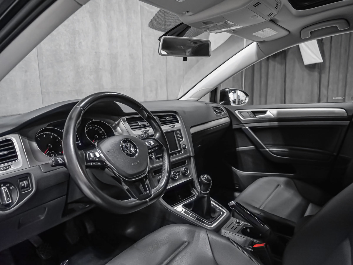 Volkswagen Golf  2017-5