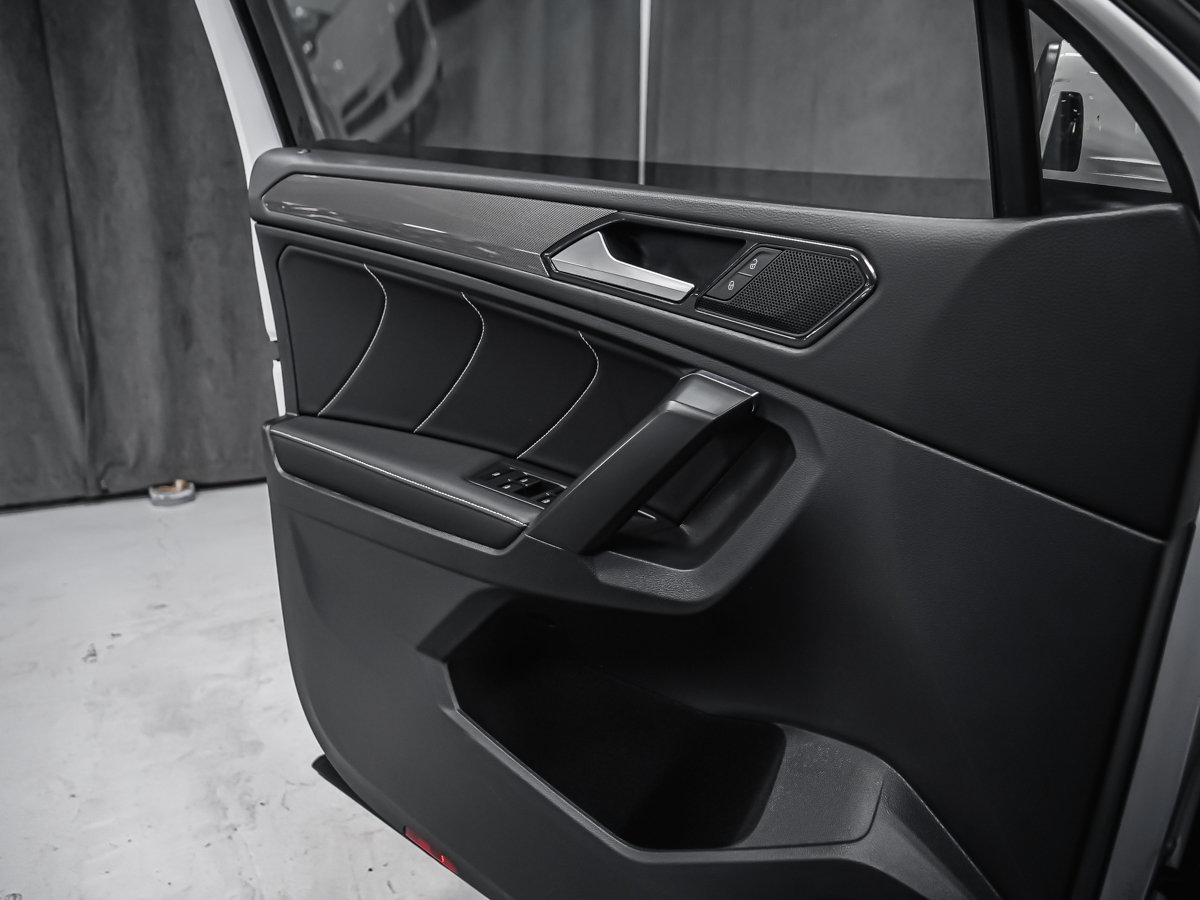 Volkswagen Tiguan COMFORTLINE 2022-8