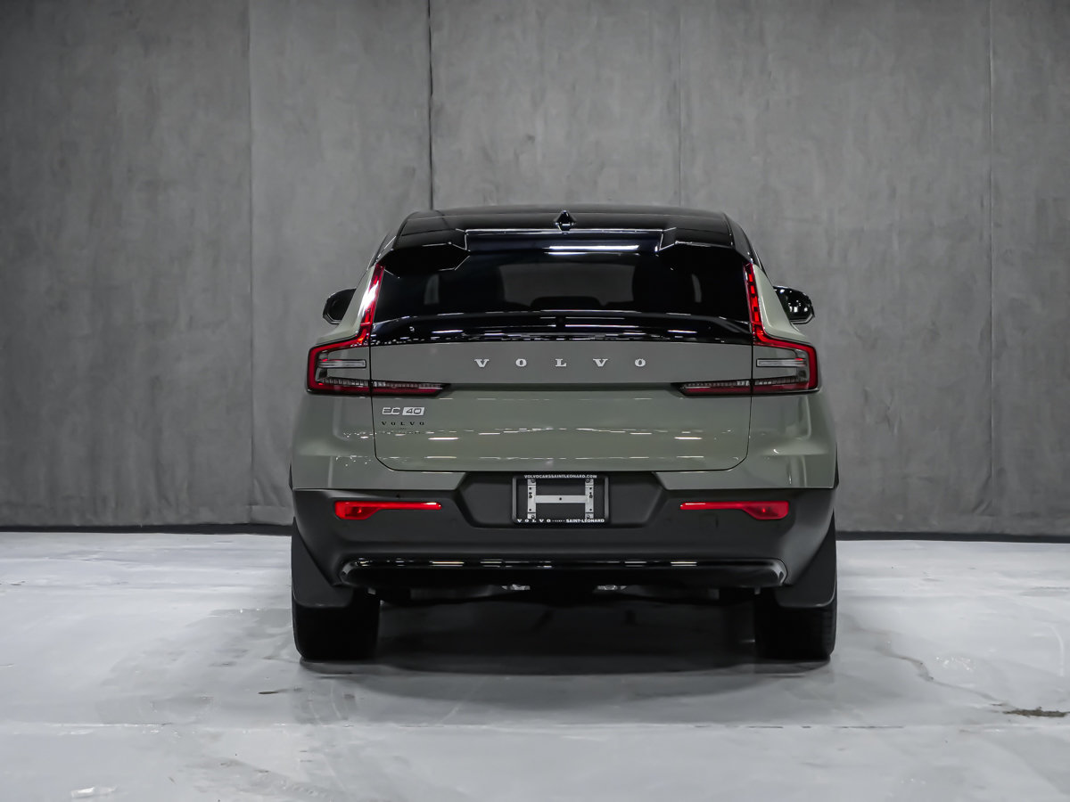 2025 Volvo EC40 Ultra-8