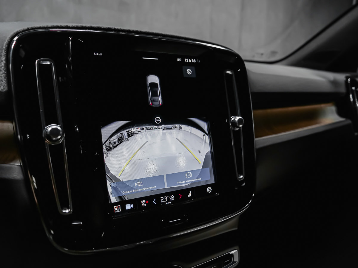 2025 Volvo EC40 Ultra-20