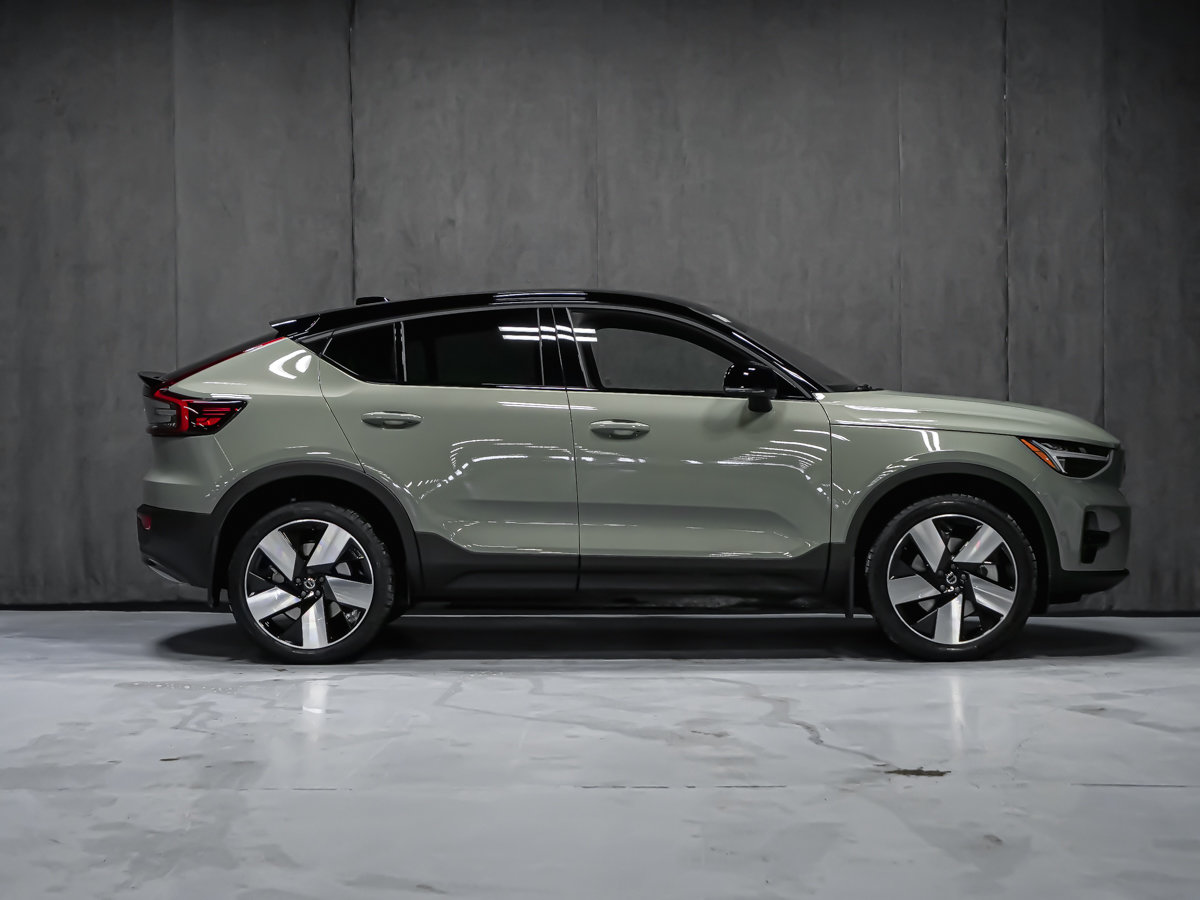 2025 Volvo EC40 Ultra-5