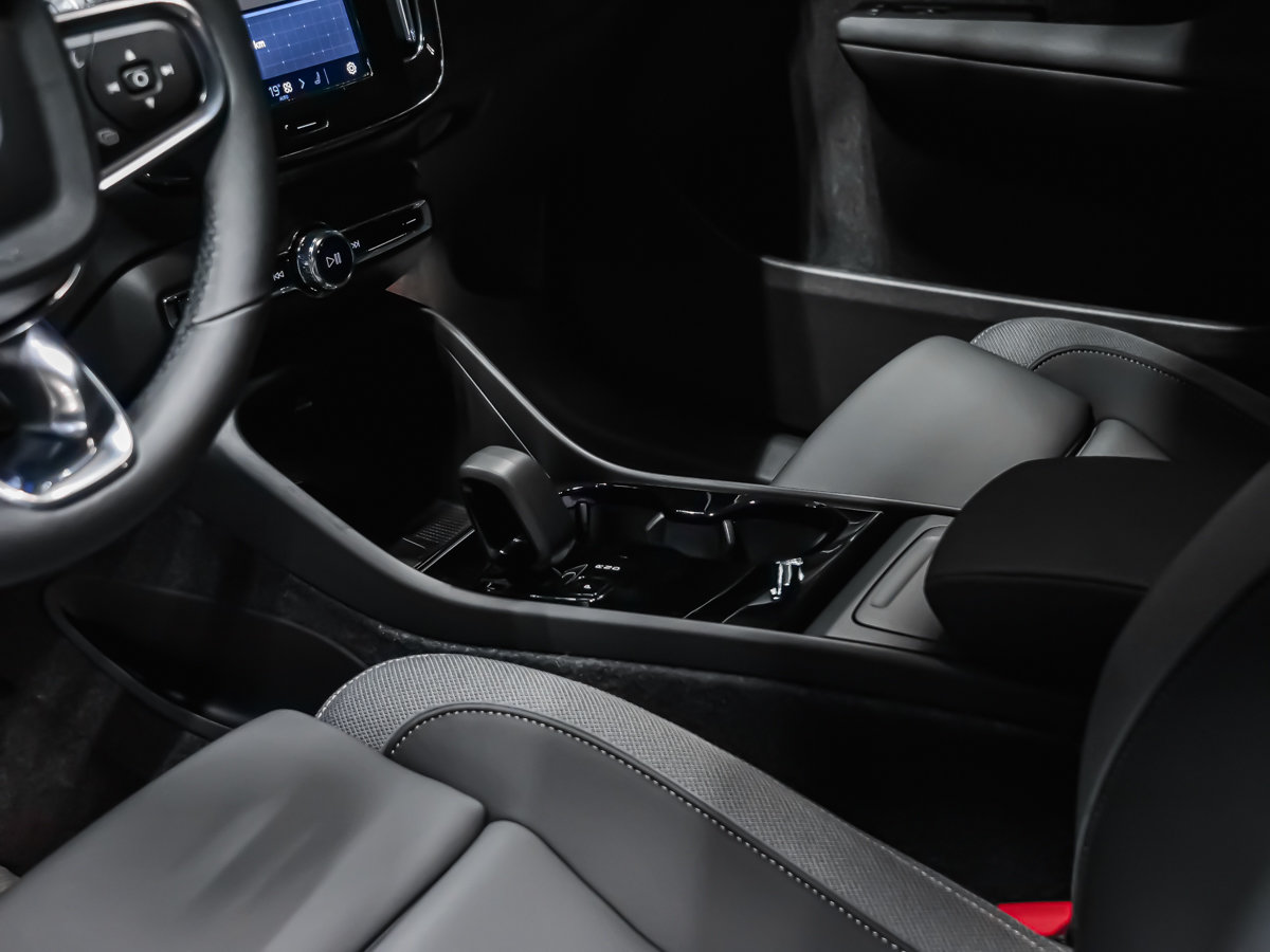 Volvo EC40 TWIN Ultra 2025-7