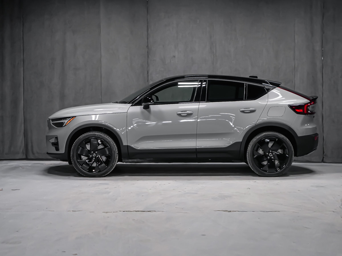 2026 Volvo EC40 Twin Motor, Ultra Black Edition-4