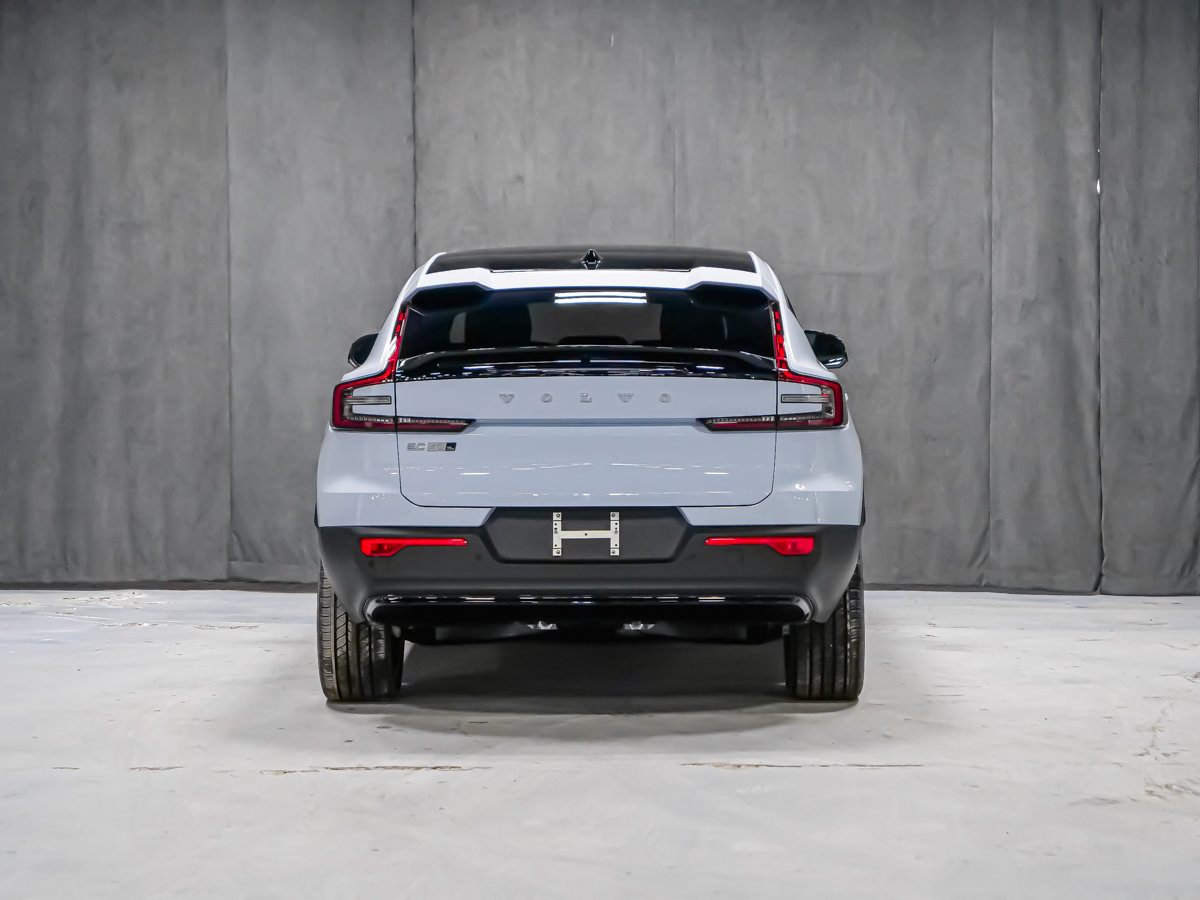 2026 Volvo EC40 Twin Motor, Core-5