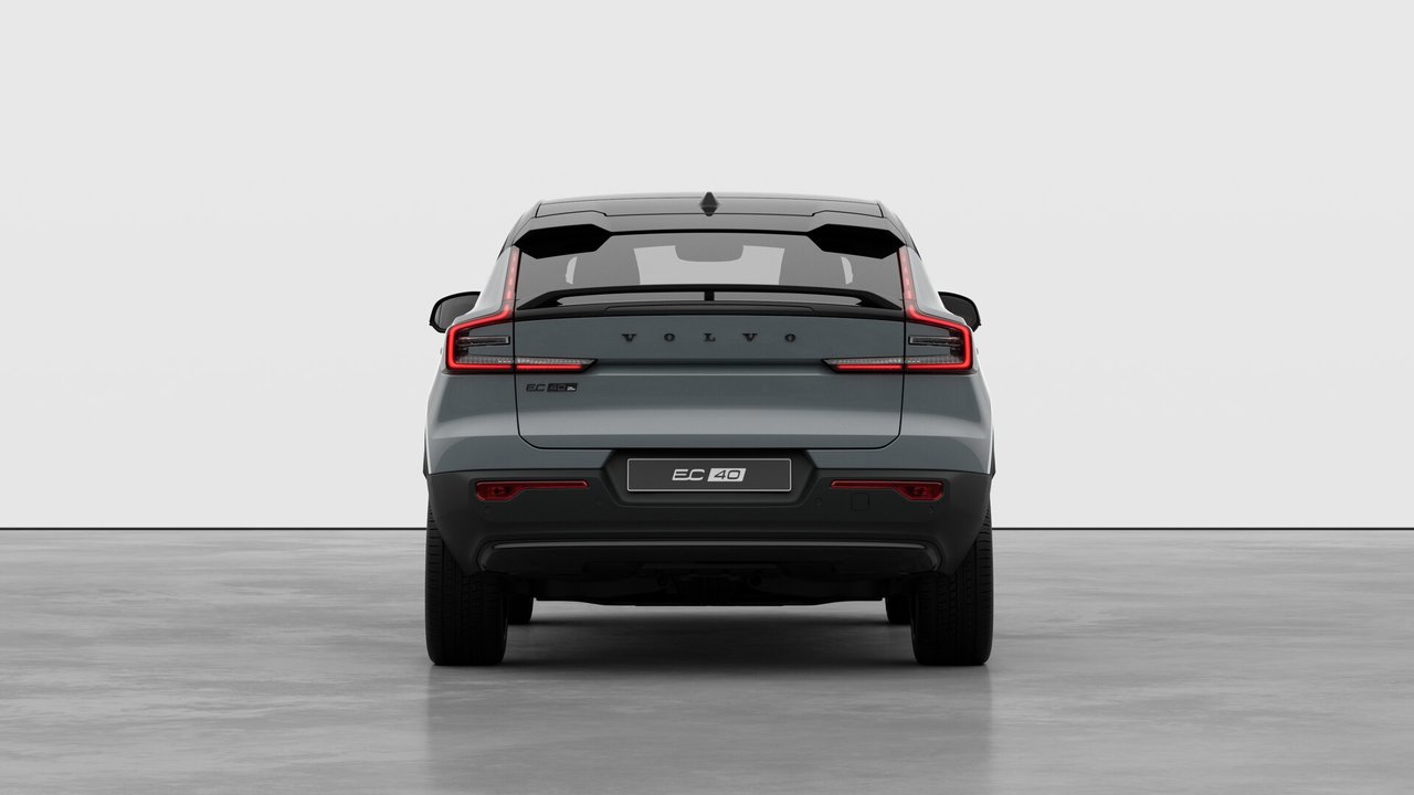 2026 Volvo EC40 Twin Motor, Ultra Black Edition-5