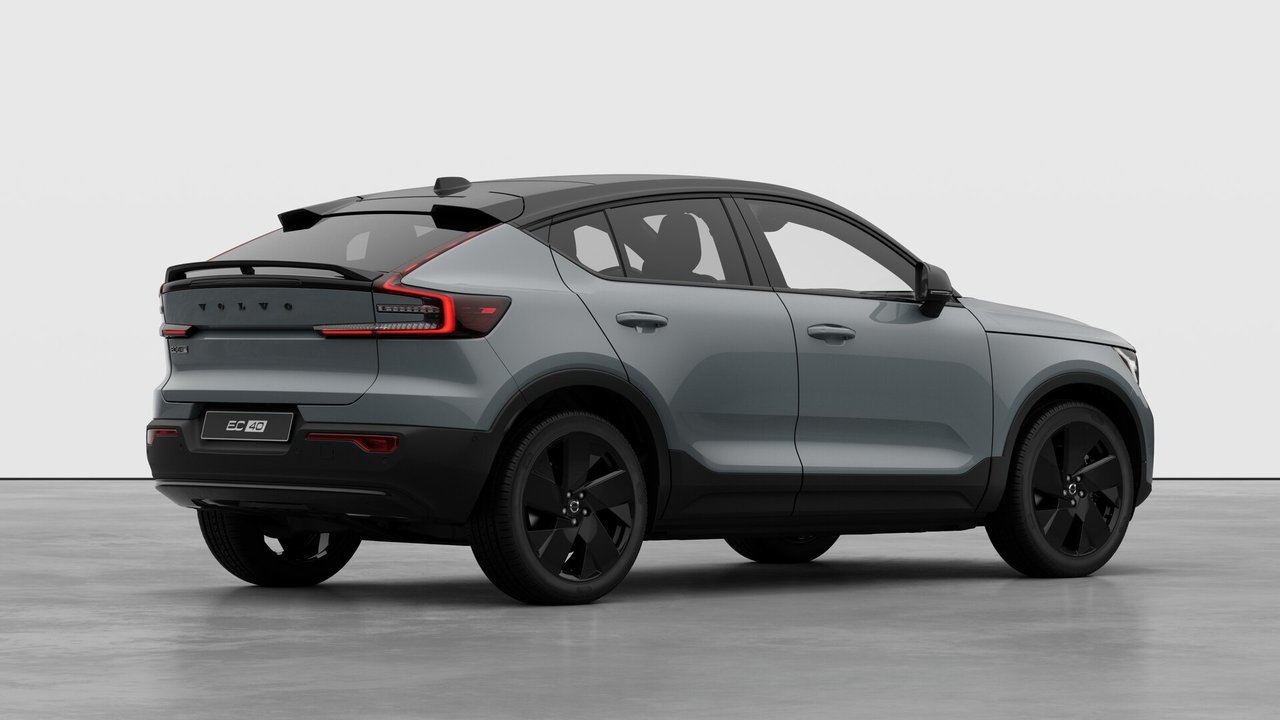 2026 Volvo EC40 Twin Motor, Ultra Black Edition-3