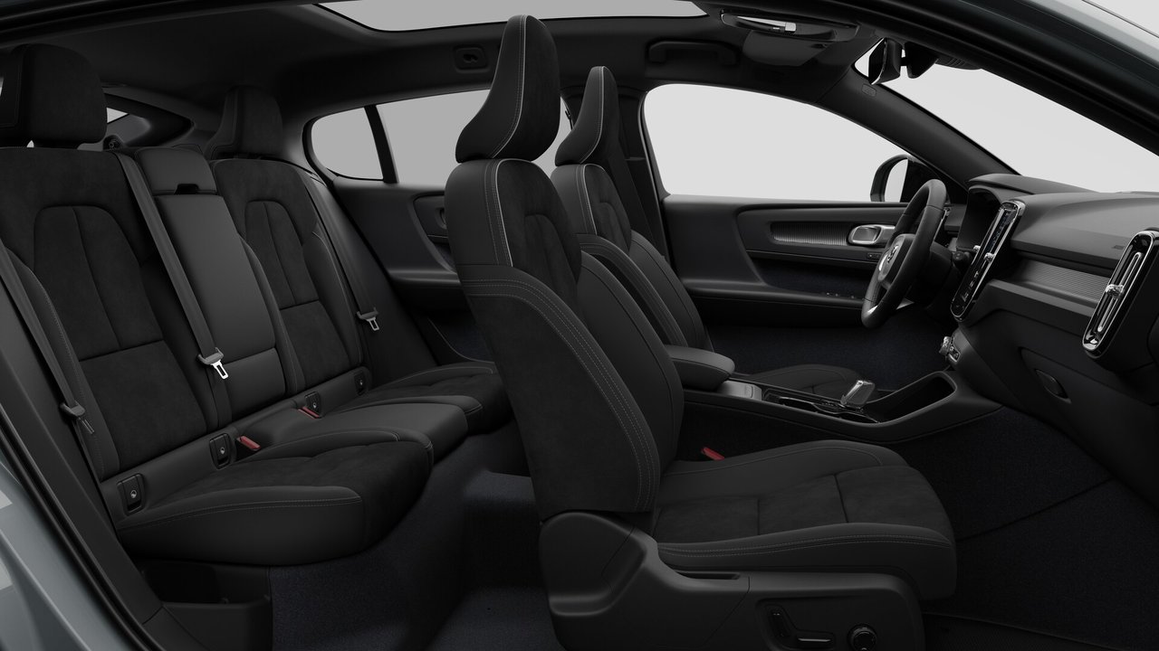 2026 Volvo EC40 Twin Motor, Ultra Black Edition-12