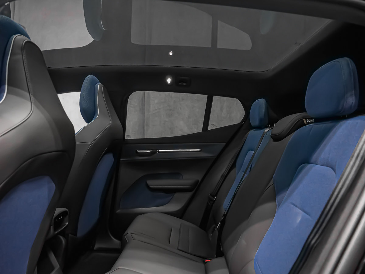 Volvo EX30 Cross Country Ultra 2026-49