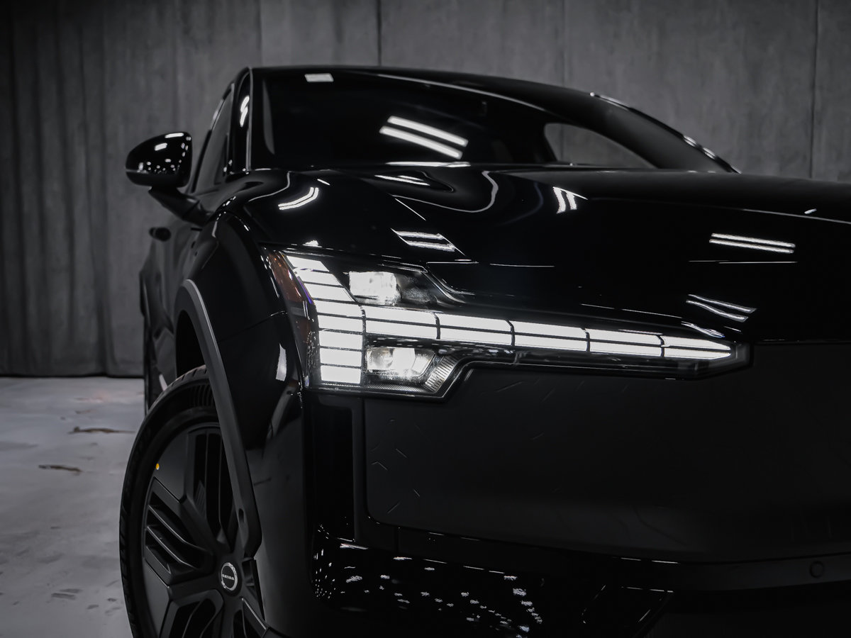 Volvo EX30 Cross Country Ultra 2026-43