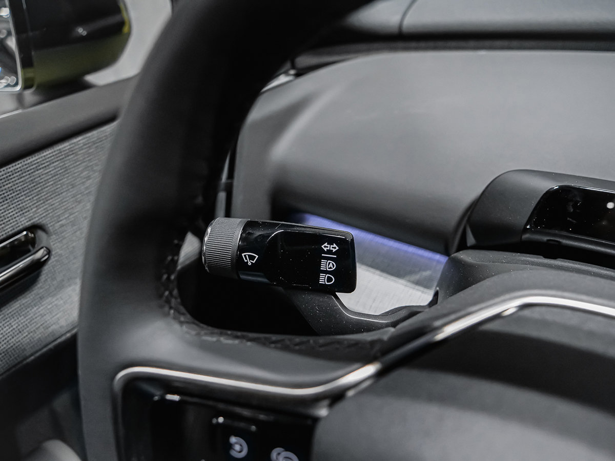 Volvo EX30 TWIN Plus 2026-23