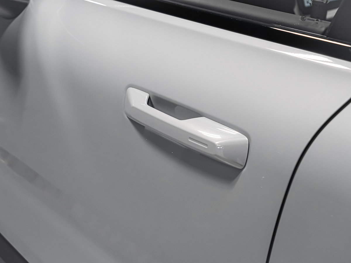 Volvo EX30 TWIN Plus 2026-33