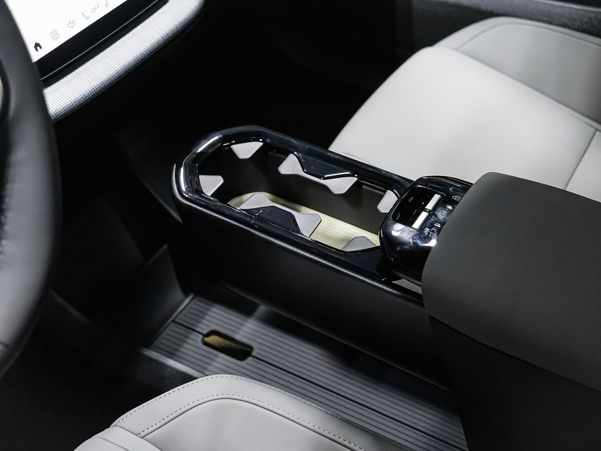 Volvo EX30 TWIN Plus 2026-17