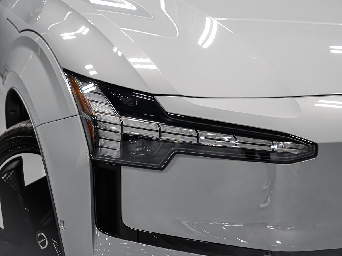 Volvo EX30 TWIN Plus 2026-61