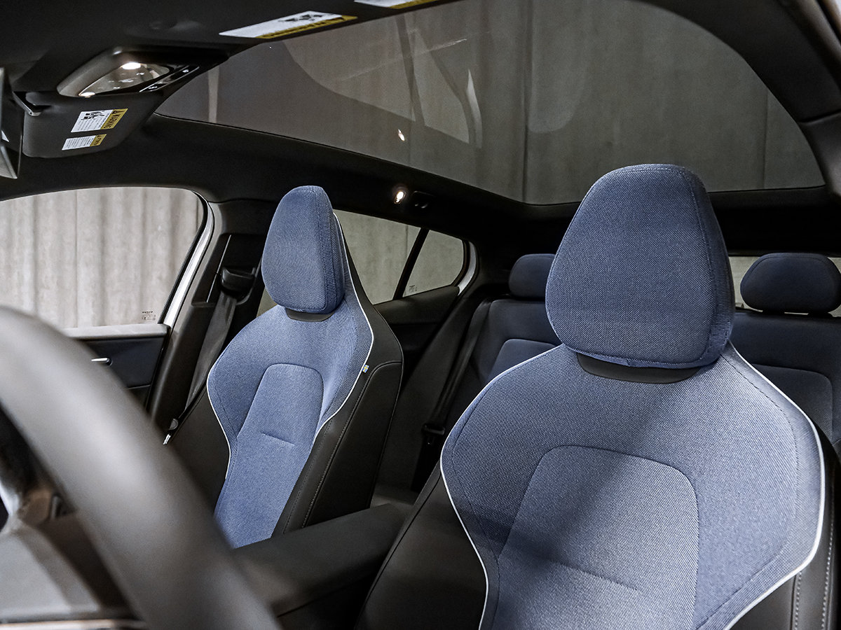 Volvo EX30 TWIN Plus 2026-36