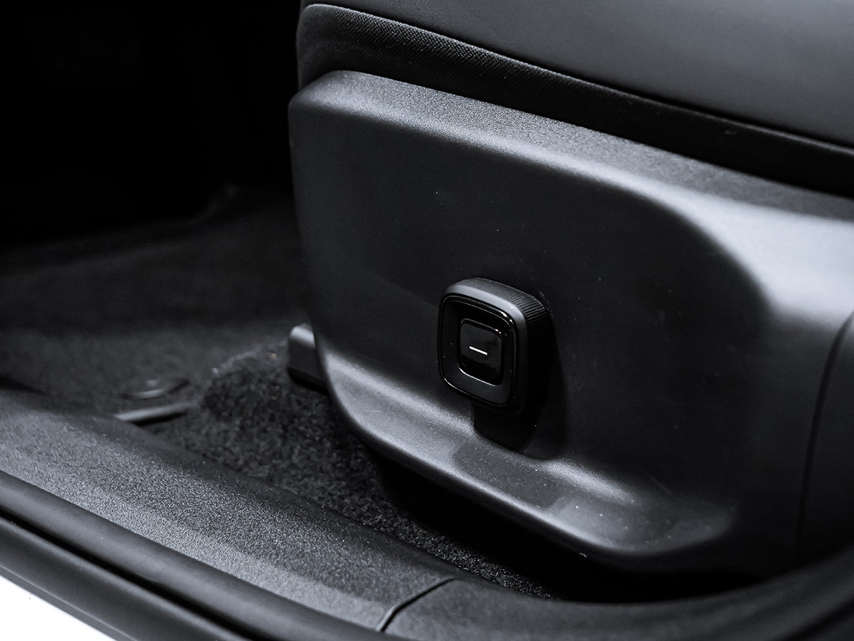 Volvo EX30 TWIN Plus 2026-23