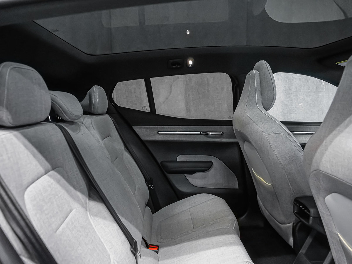 Volvo EX30 TWIN Ultra 2026-27
