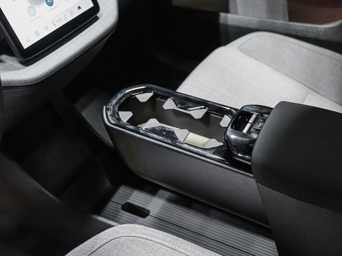 Volvo EX30 TWIN Ultra 2026-24