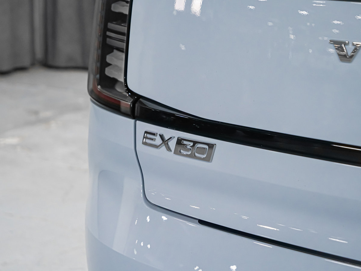 Volvo EX30 TWIN Plus 2026-9