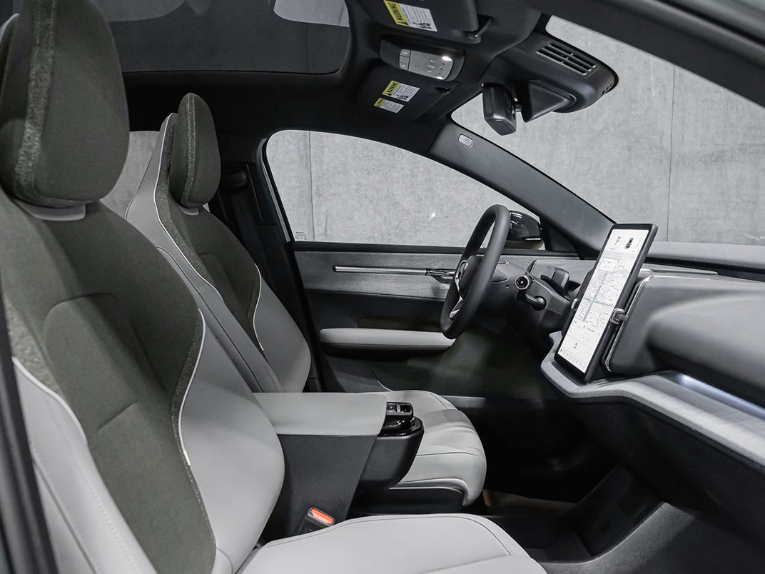 Volvo EX30 TWIN Plus 2026-20