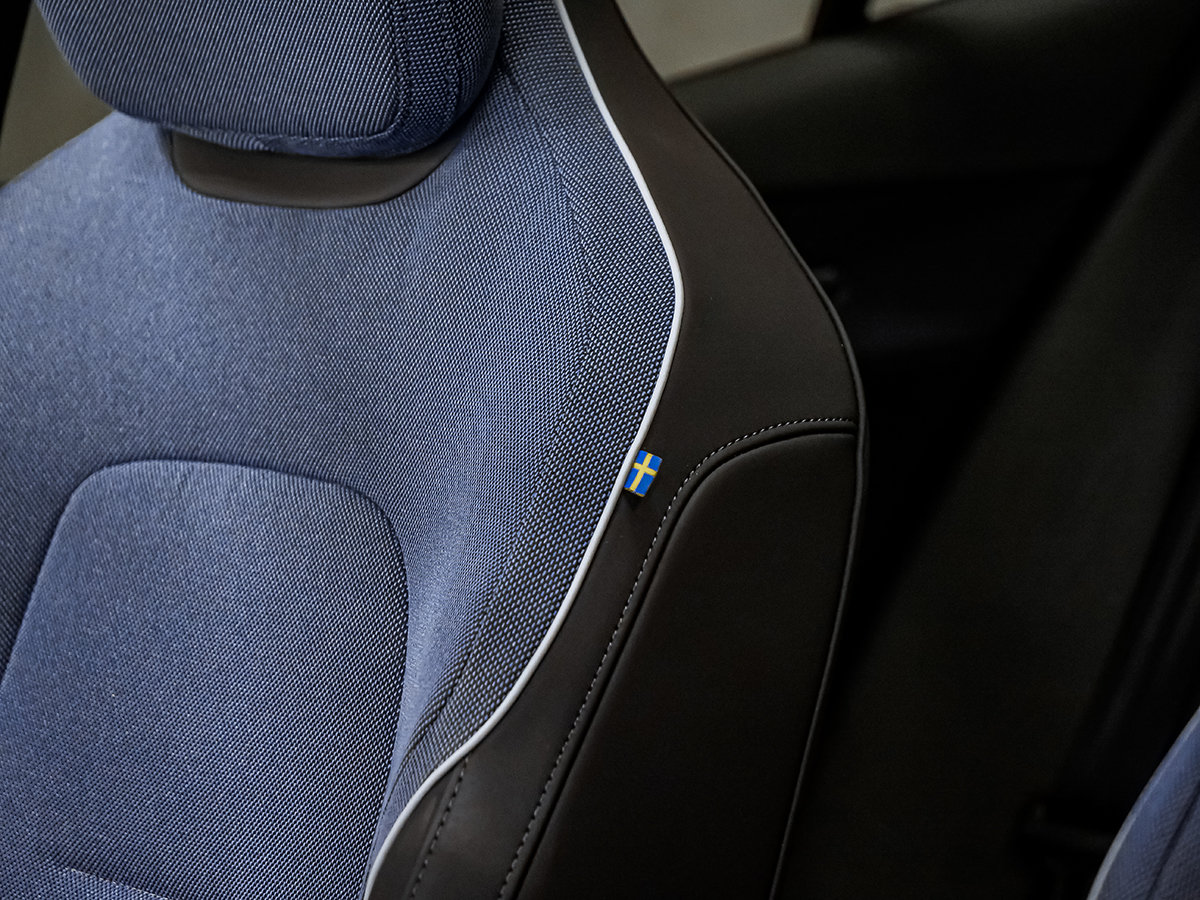 2026 Volvo EX30 TWIN Plus-40