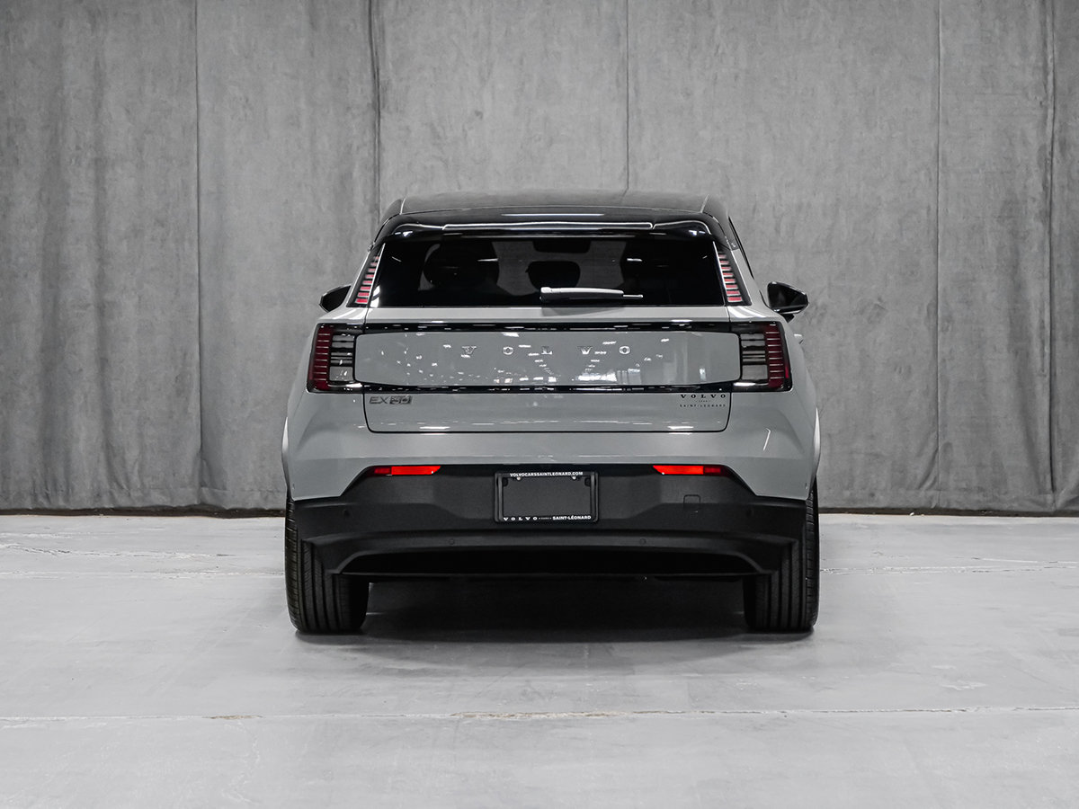 2026 Volvo EX30 TWIN Plus-8