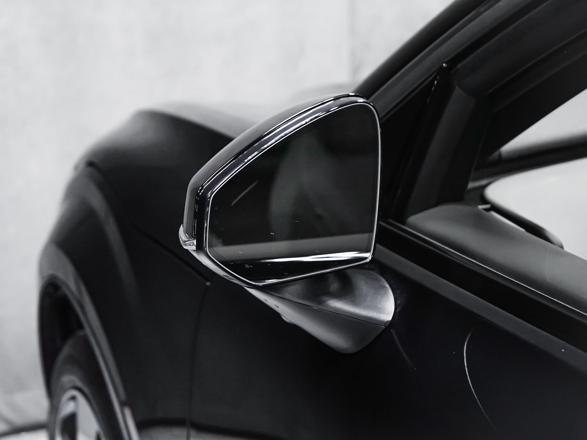 2026 Volvo EX30 TWIN Plus-13