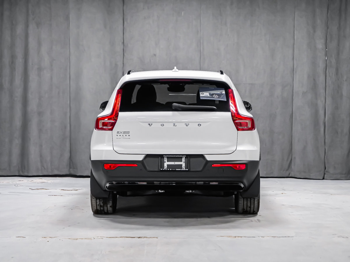 Volvo EX40 TWIN Plus 2025-4