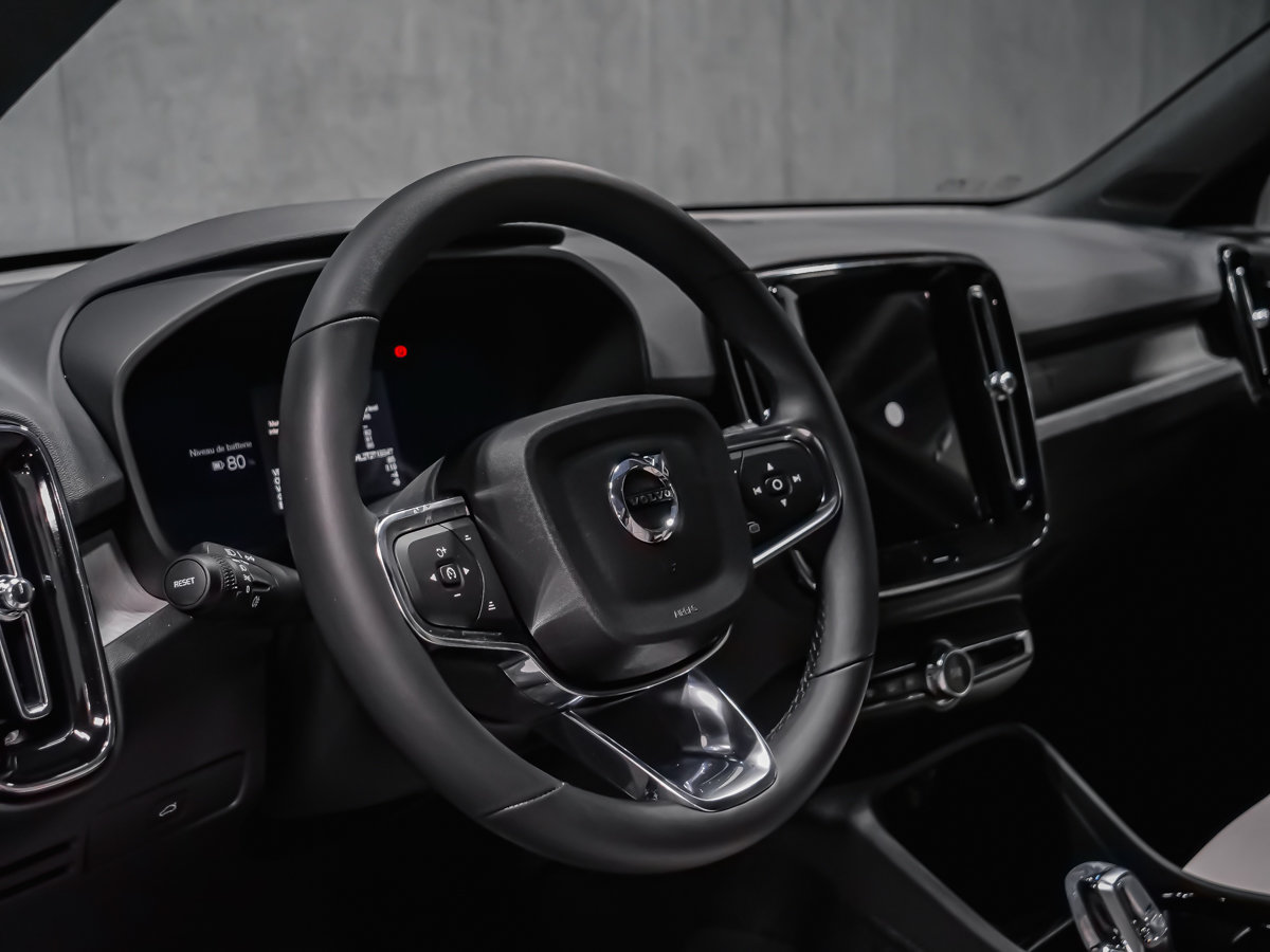 2026 Volvo EX40 Twin Motor, Ultra-8